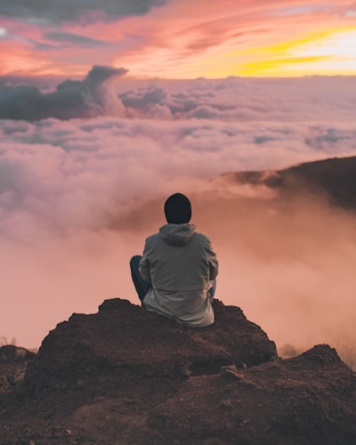 I traveled to the top of Mauna Kea one of the largest mountains in the world, although most of the mountain lies under water.  The clouds surrounded my view point and it felt like I was entering into heaven.
