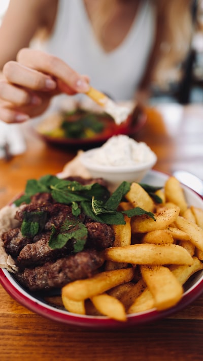 eat cig köfte in munich with fries