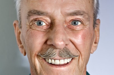 Voici un portrait de mon oncle ( Bob )  décédé il y as plusieurs années , R.I.P Mon Oncle Robert