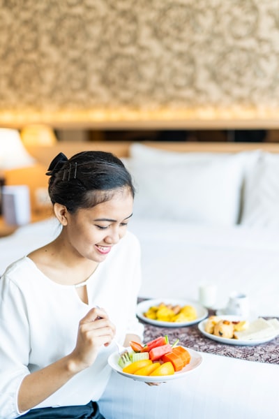 Poses for Dining
