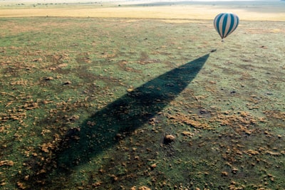 Ballon ride over Serengeti, Tanzania, Africa